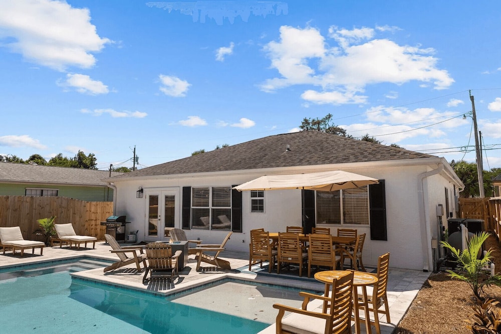 Walk to Beach, Private Pool + Fire Pit, Bonfires! G By The Sea by Avantstay