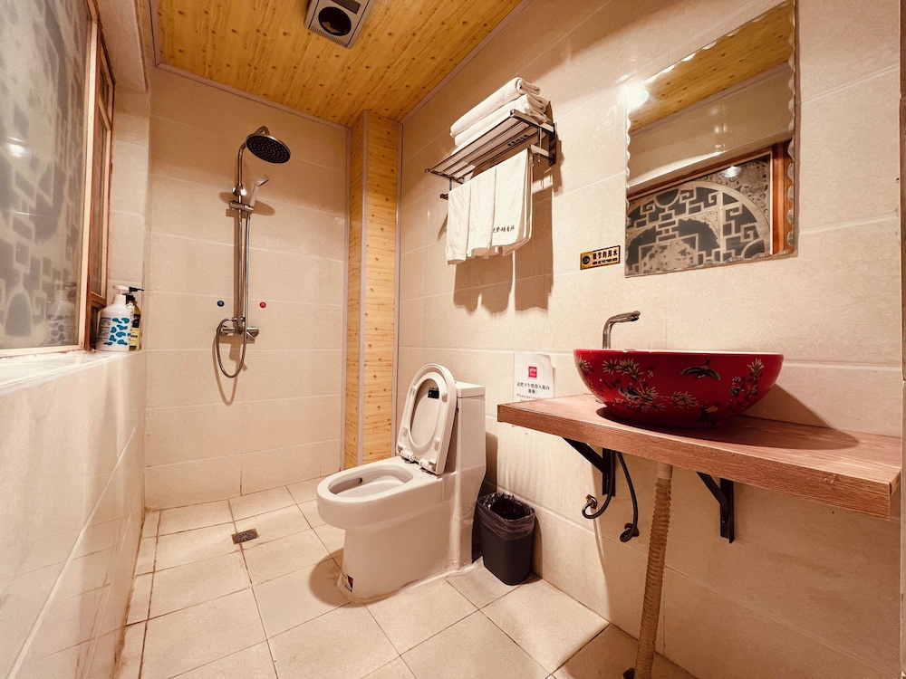 ShangriLa chudengshuo homestay
