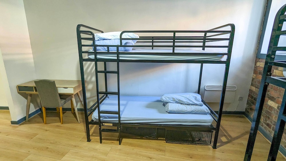 International Inn - Hostel
