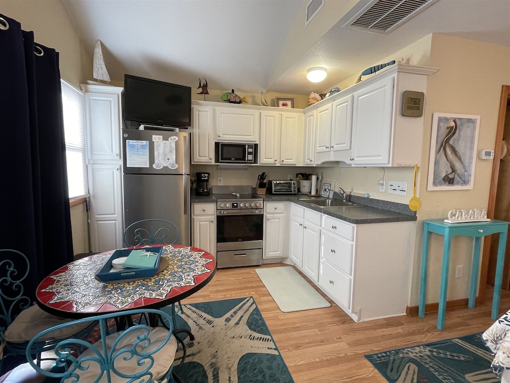 7 Safe Harbor Studio Bedroom Condo by RedAwning