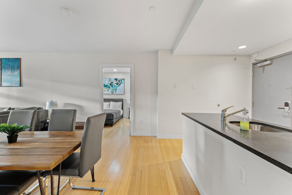 Furnished Apartment near BMC