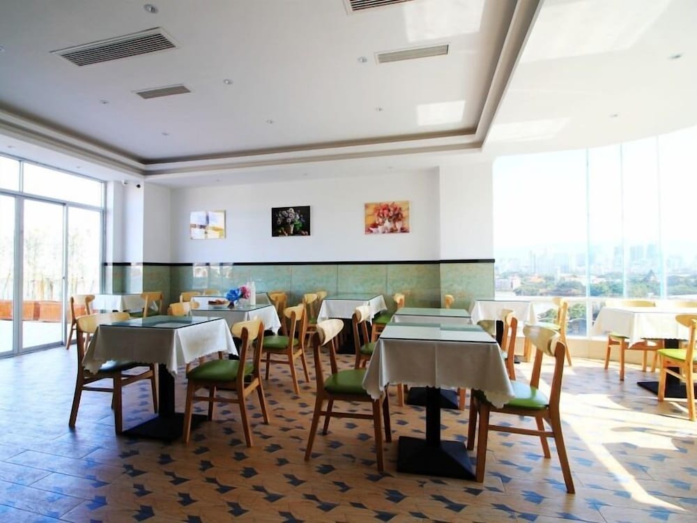 GreenTree Inn Fuzhou Gushilou District North Xierhuan Road Zuohai park Express Hotel