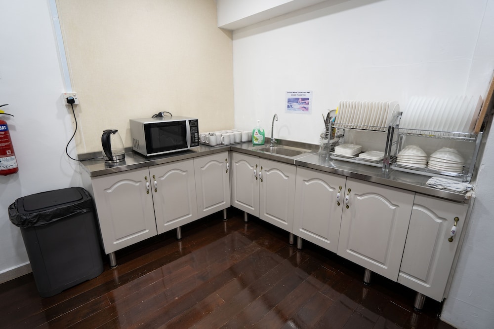 OSS Backpackers Hostel