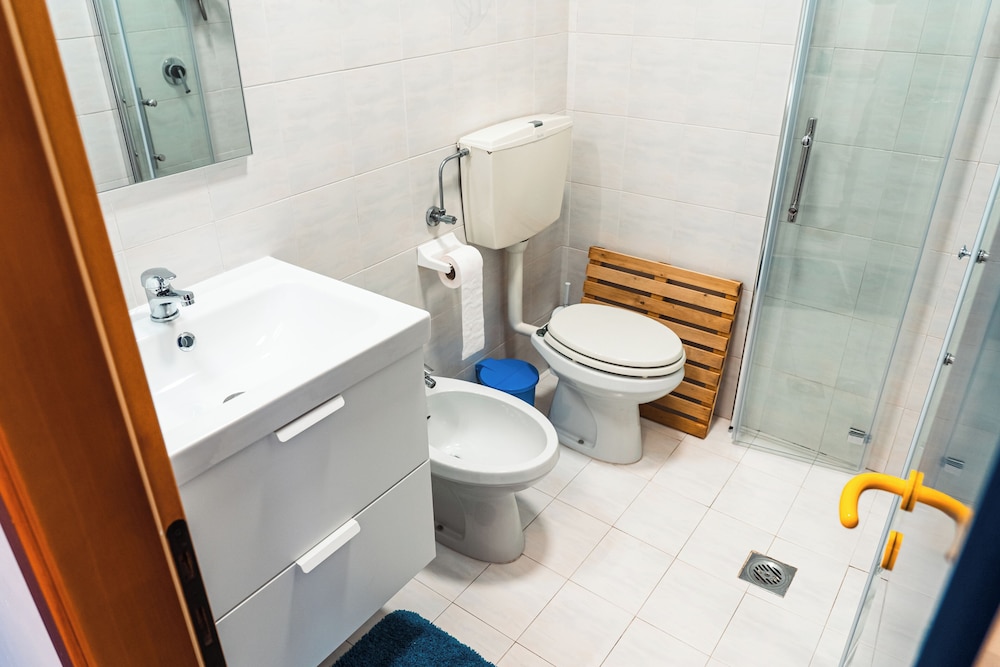 Cozy Flat With Lateral sea View in Bibione