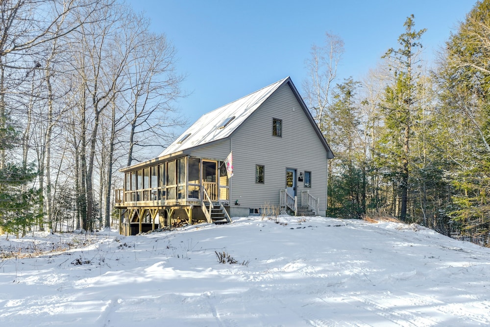 Hot Tub & Boat Dock: Waterfront Maine Retreat!