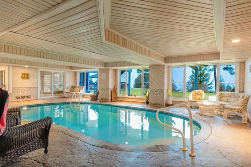 The Brentwood Waterfront Retreat