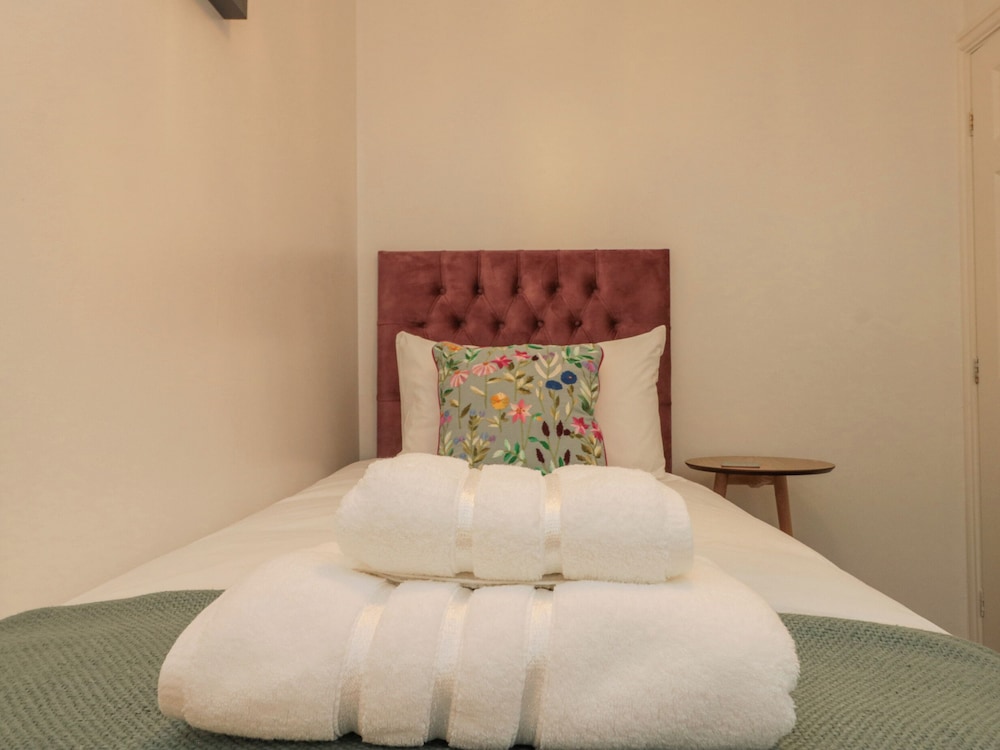 Little Nest Cottage
