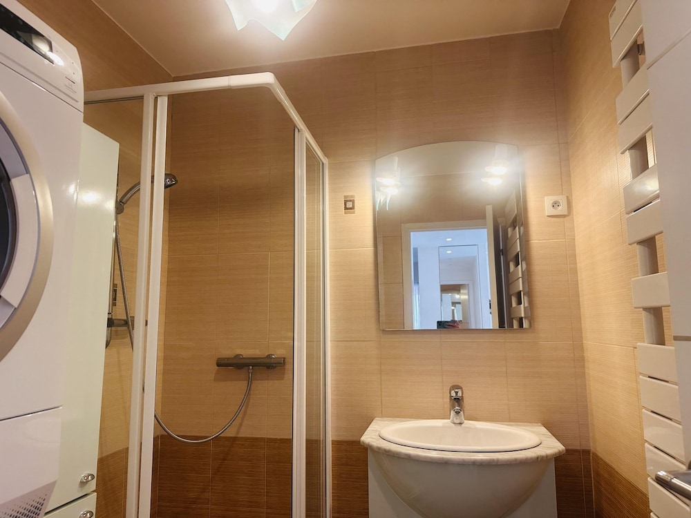 One Bedroom Apartment in the Center of Cannes Next to the Carlton a few Meters From the Croisette - 367