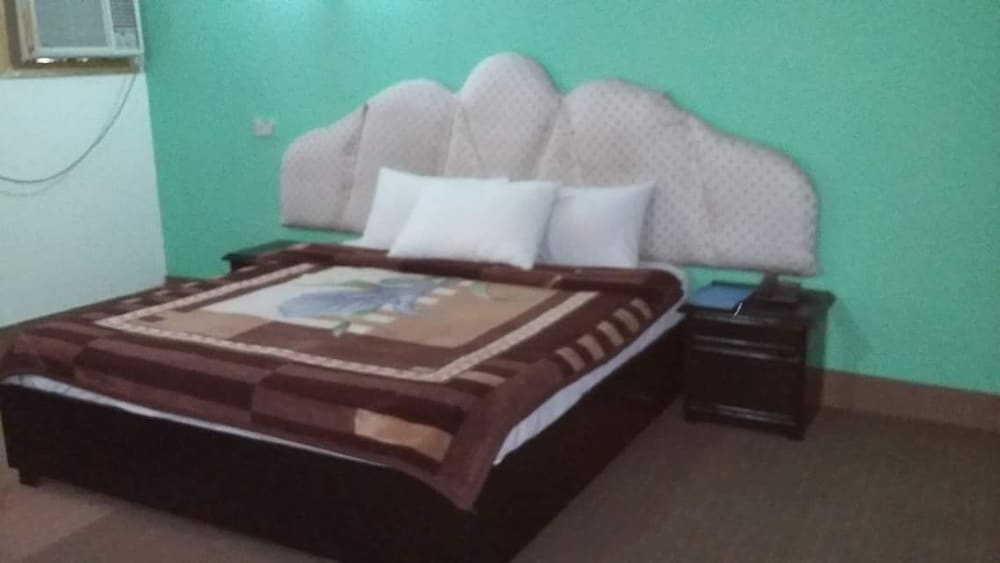 Green Lodge Guest House view 4