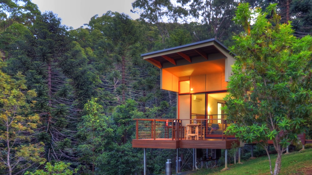 Montville Oceanview Cottages