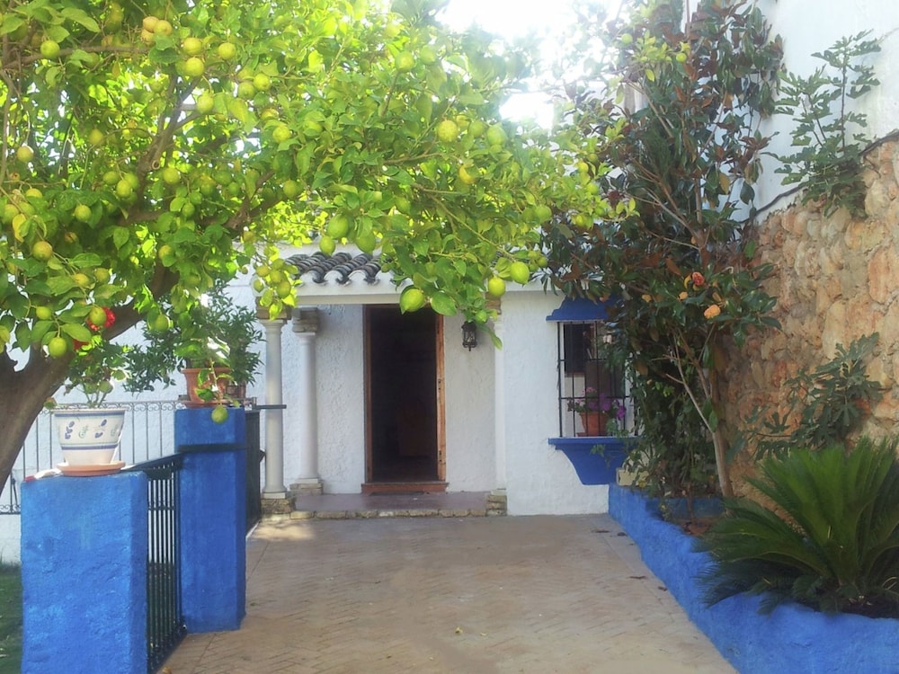 Andalusian House With Private Pool in the Picturesque Village of Zagrilla Alta photo 2