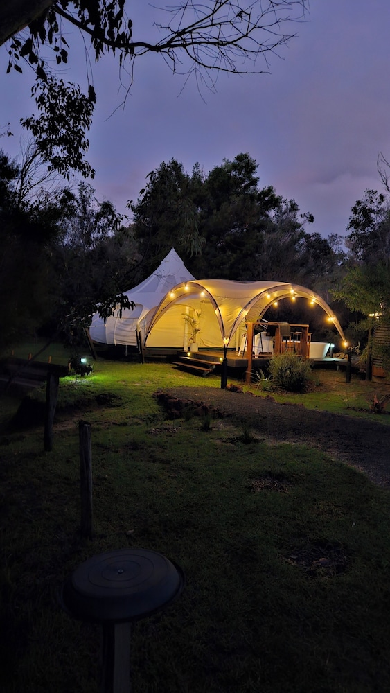 Lakebrook Country Escape