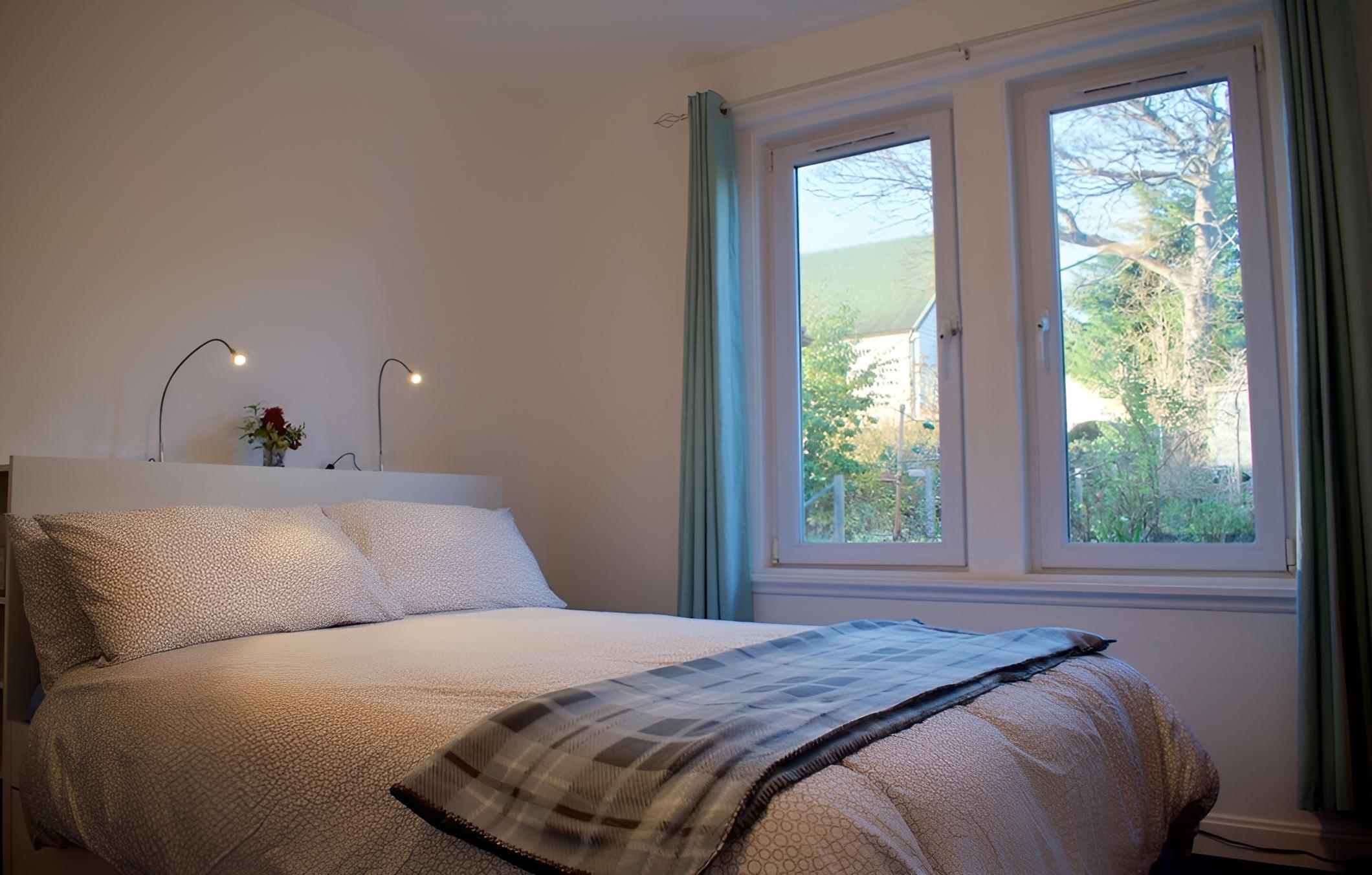 Cosy Home With Views of Arthur's Seat view 4