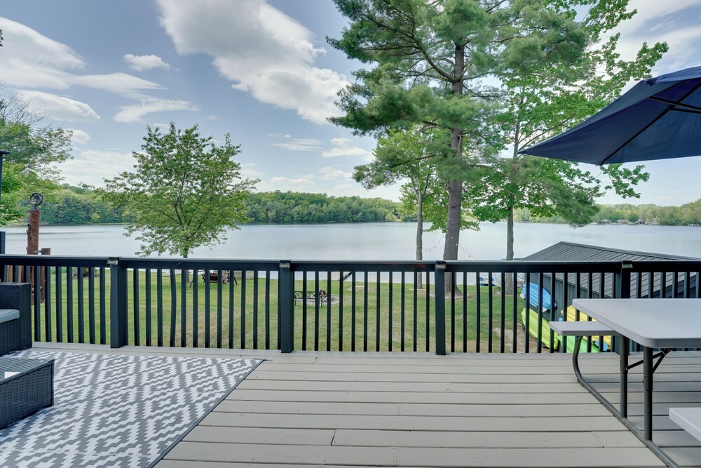 Diamond Lake Waterfront Cabin w/ Deck  Dock! - Property Image 12