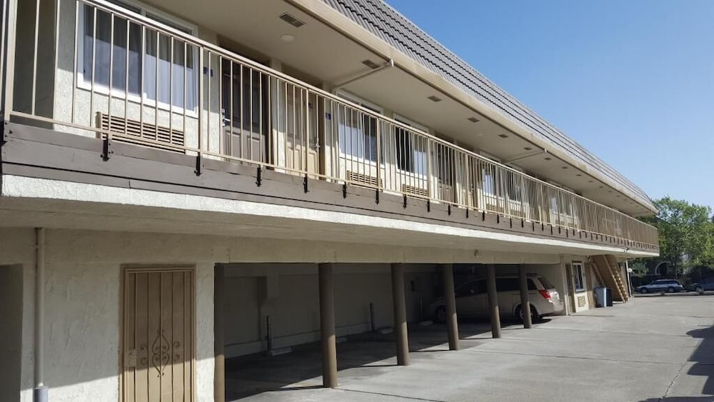 Bayview Motel