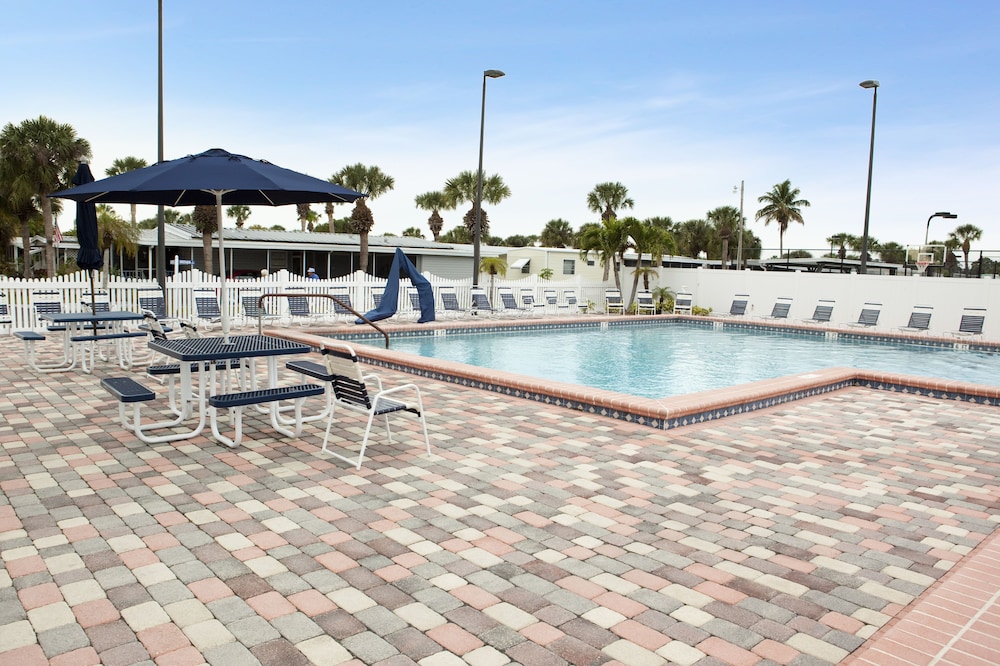 Fort Myers Vacations - Indian Creek RV Resort - Property Image 34