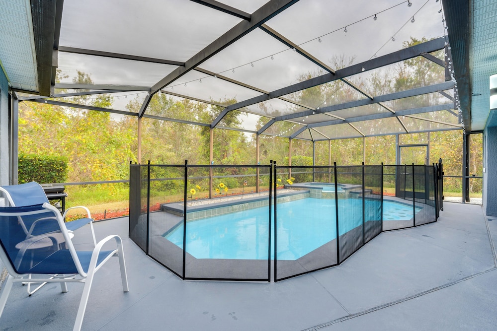 Play & Relax: Davenport Family Getaway!