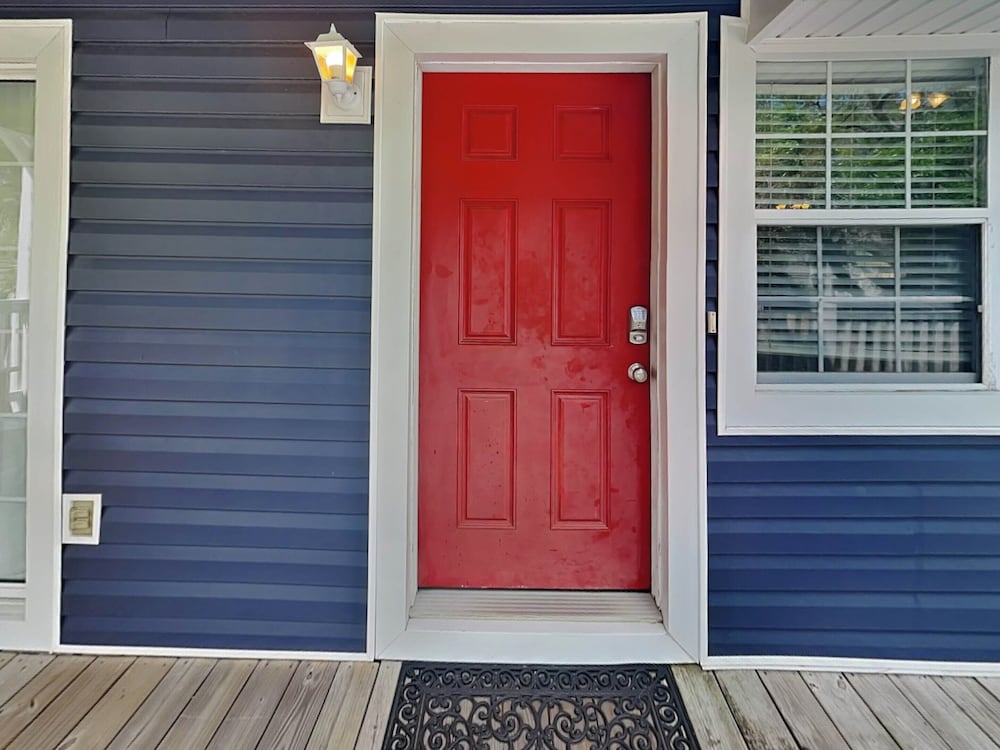 Sea Walk Cottage by Tybee Vacation Rentals