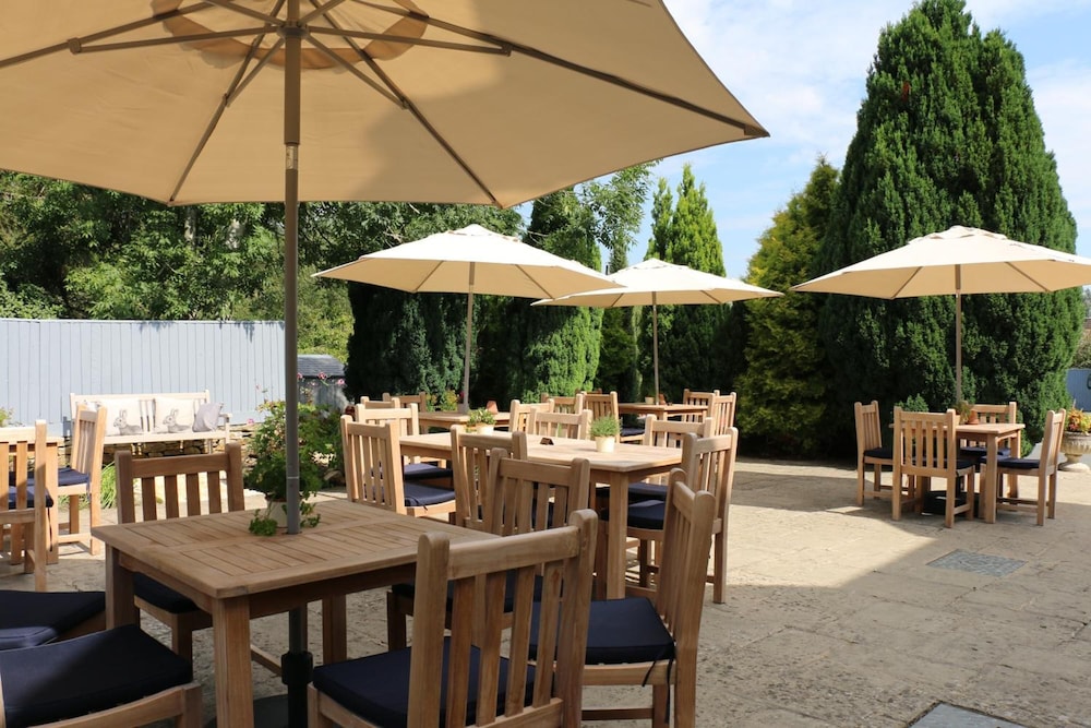 Horse & Groom - Upper Oddington