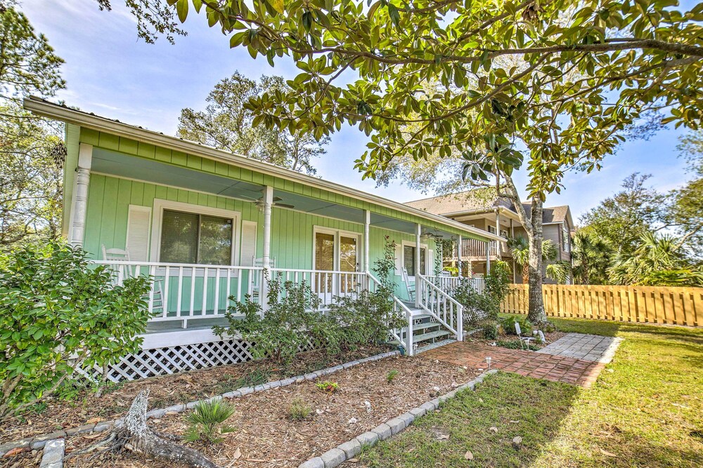 Oak Island Home w/ Yard < 1 Mi to the Beach! view 4