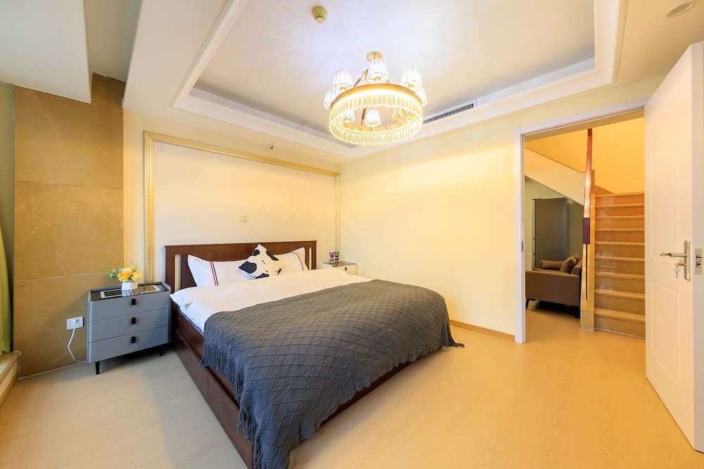 Beijing Sanlitun area duplex apartment