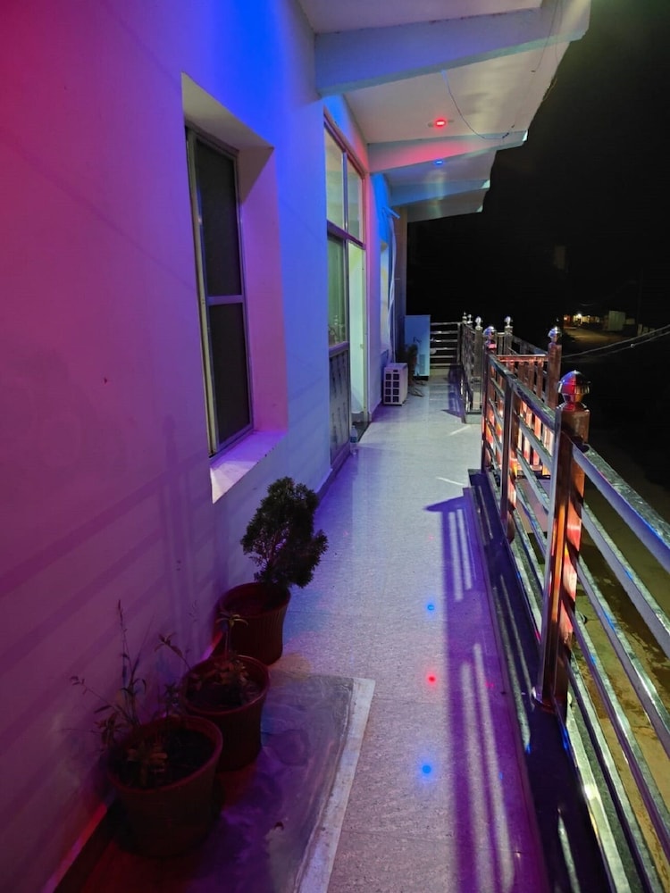 Hotel Maa Parvati Residency - Chitrakoot