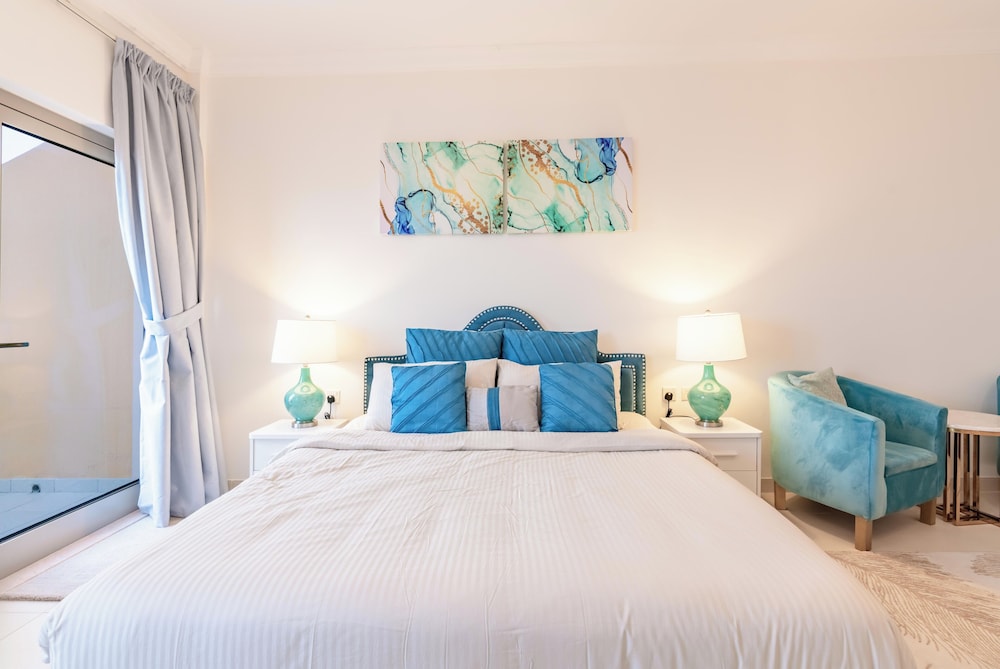Simply Comfort Suites in Sarai Palm Jumeirah