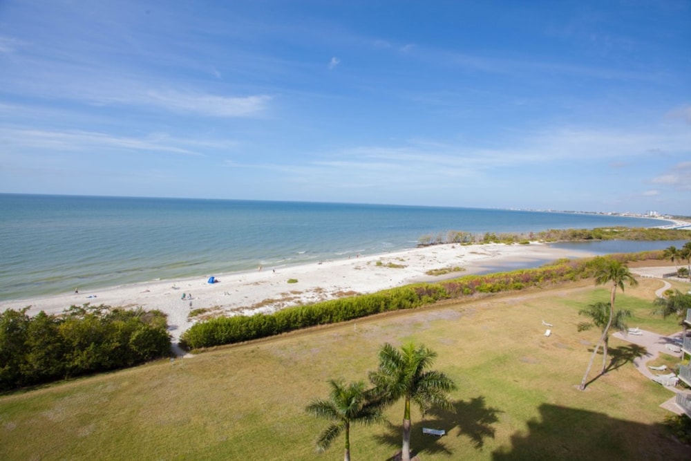 Fort Myers Beach Area 7360 view 5