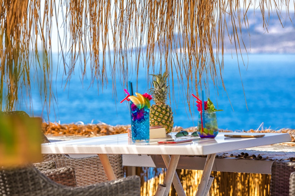 Amphora Otel - Image 44