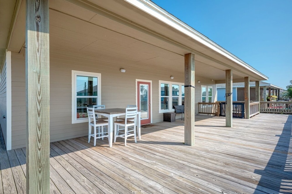 Life's A Beach 3 Bedroom Home
