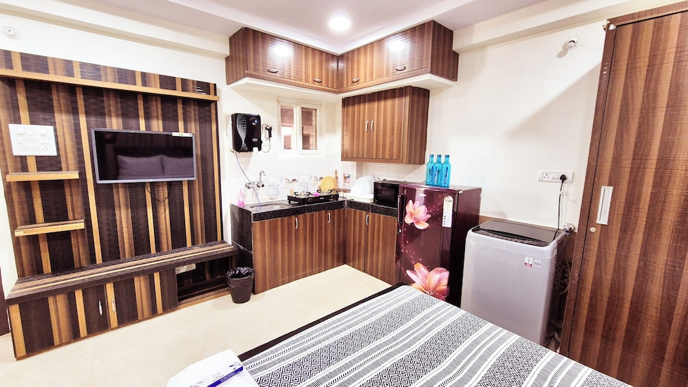 Crescent Stays T Nagar