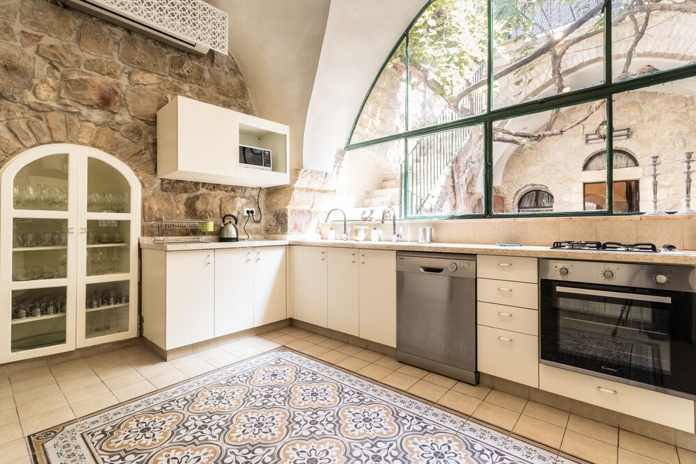 Villa Mamilla