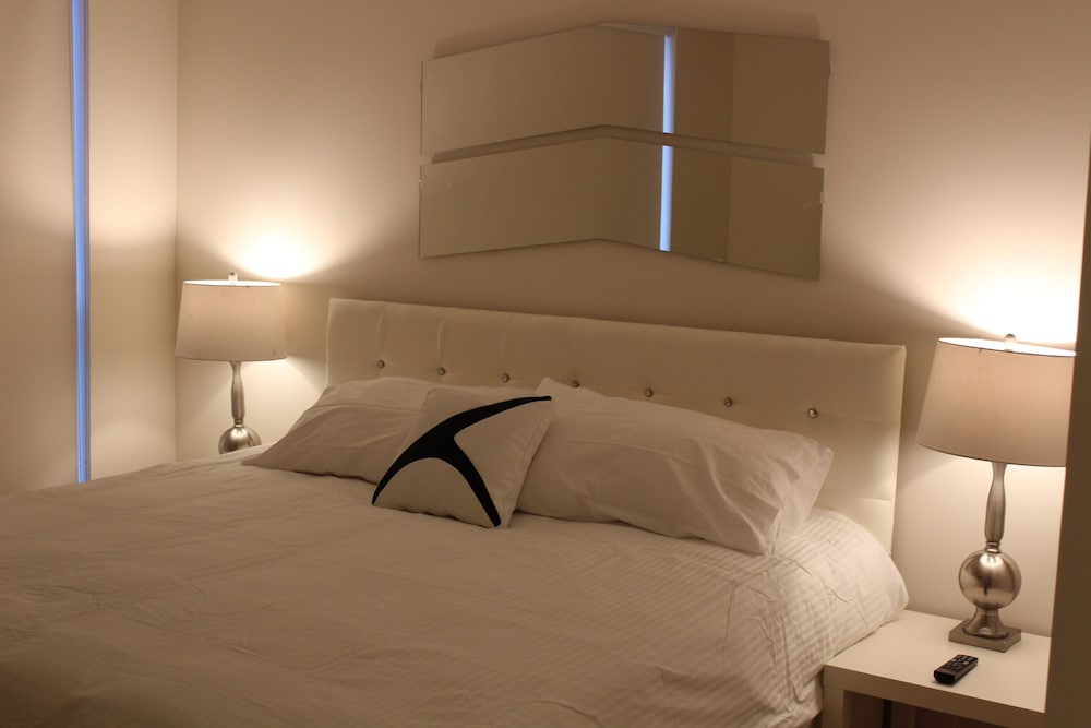 Executive Skyline Suites
