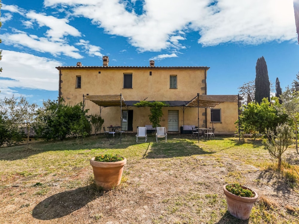 Belvilla by OYO Macetona - Archi