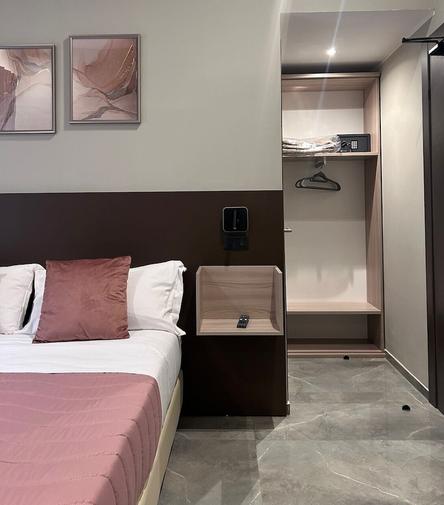 Karma6Rooms