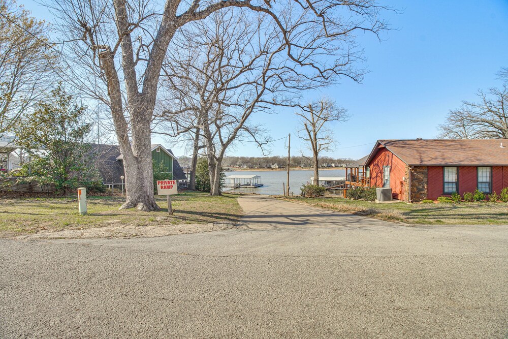 Boat Ramp: Grand Lake O the Cherokees Retreat!