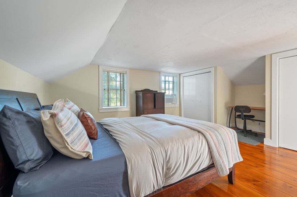 Perfect Upstate Home in Rhinebeck w low Fees