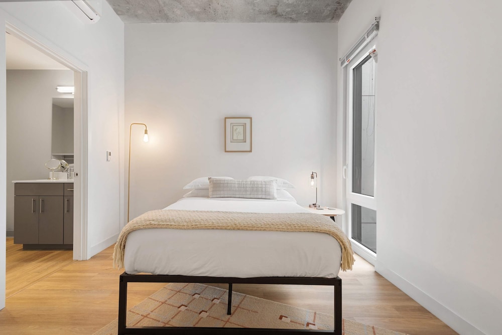 The Nova 4BR Family Friendly Near Lincoln Park