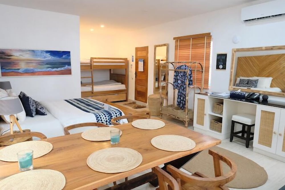 Rosh Beach Resort