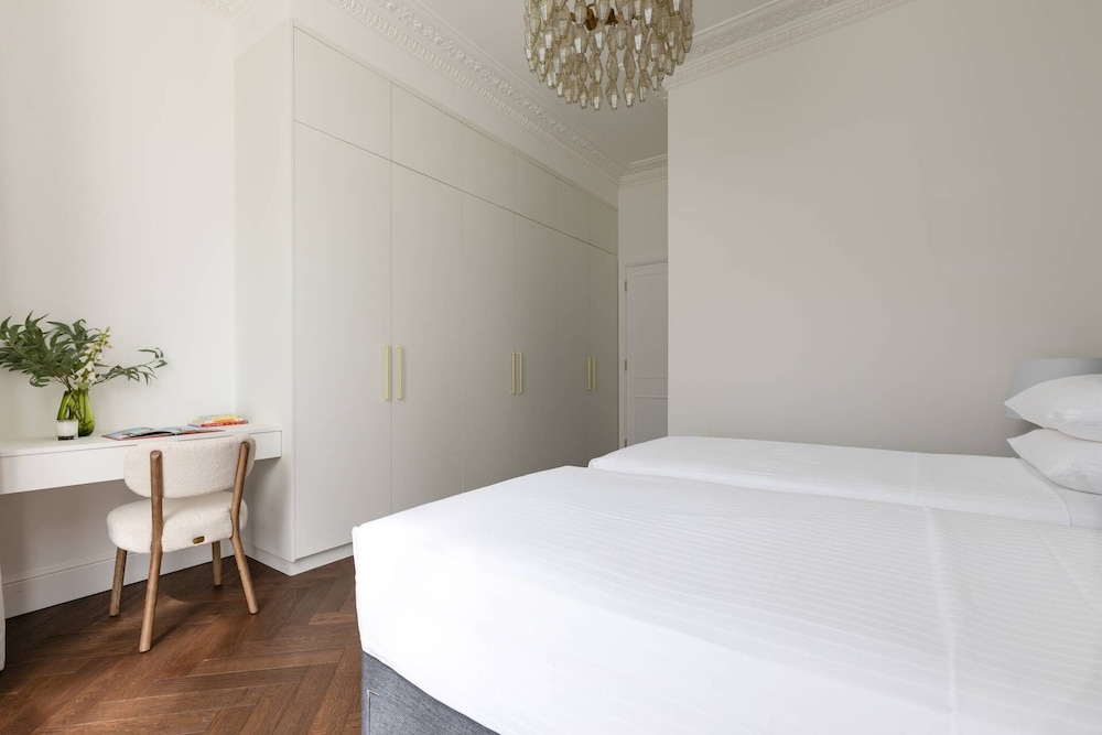 Westbourne Park Road Xviii by Onefinestay