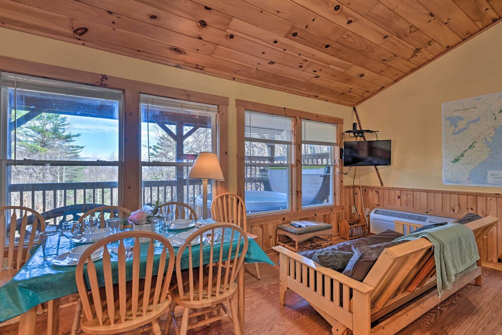 'gone Hiking' Bryson City Cabin w/ Hot Tub & Grill view 3