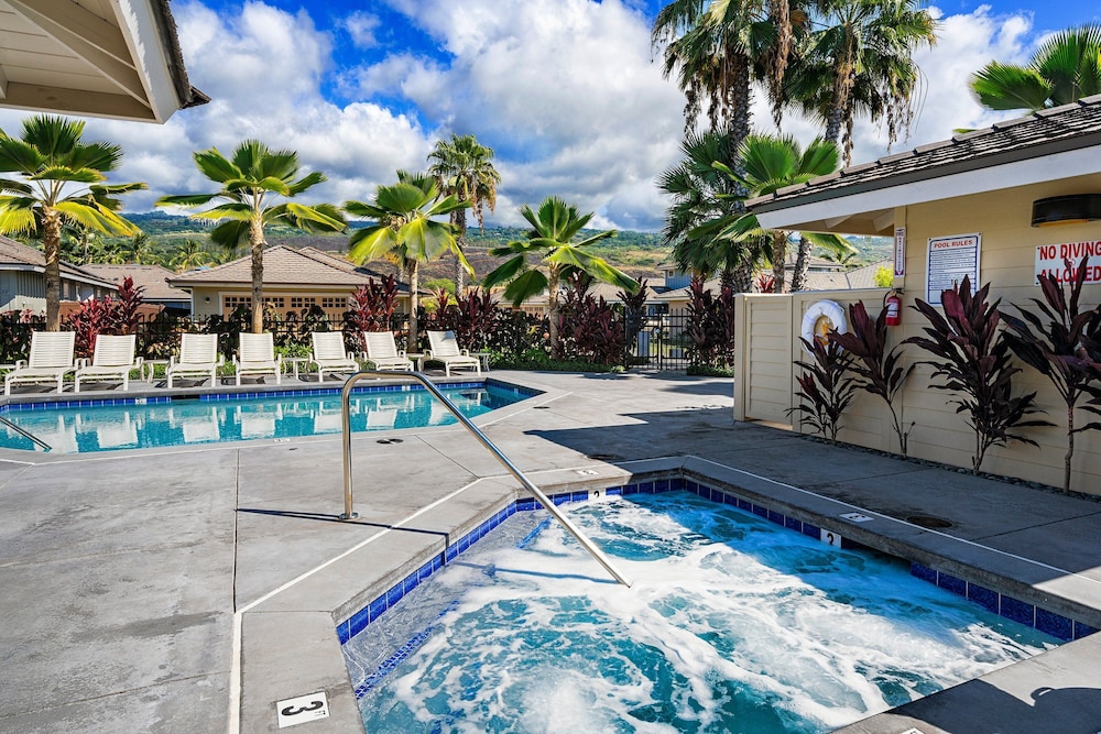 Unbelievable Ocean Front View w Pool - AC - Outdoor Seating!- Vrkcv