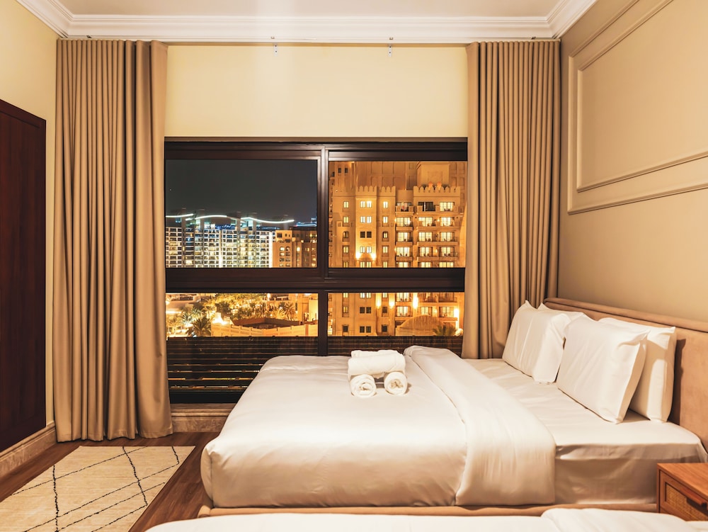 New Fairmont Residences by Propigo