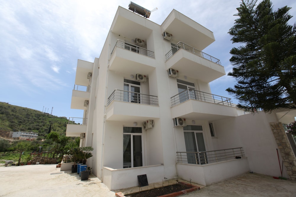 Zahos Hotel