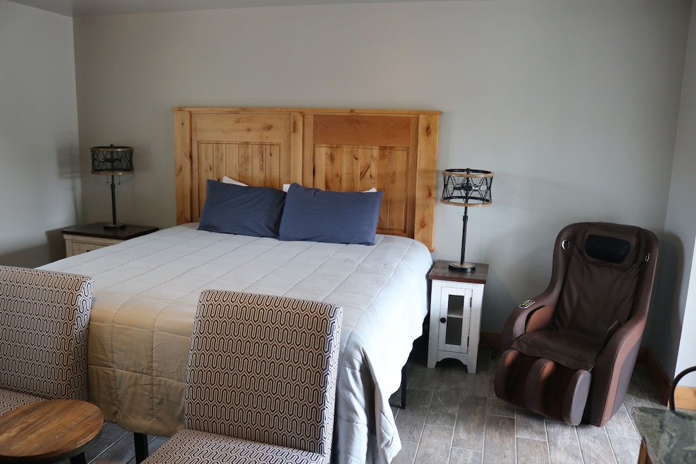 Columbine Inn