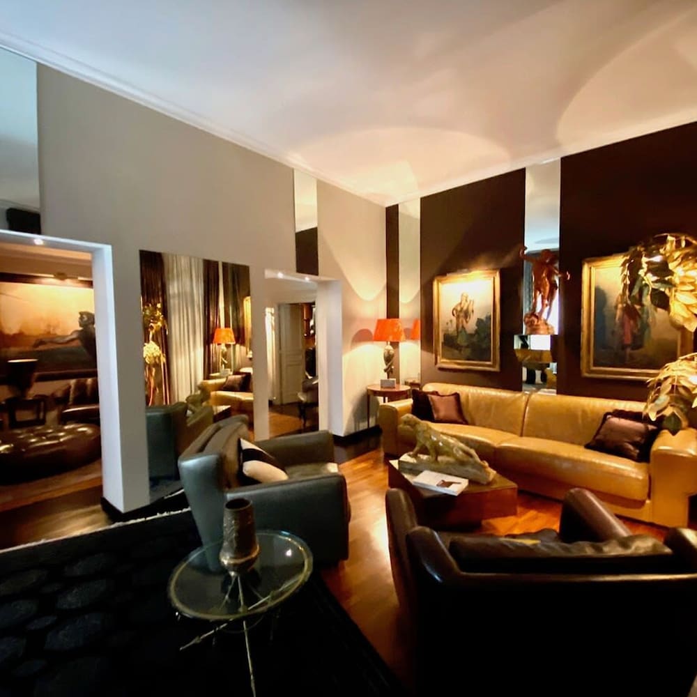 La Palazzina Santa Dorotea Splendid Rome Townhouse With Courtyard Garden