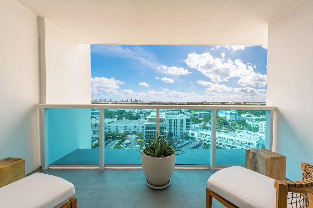 Luxury Vacation Rentals at 1 Hotel & Homes by LRMB