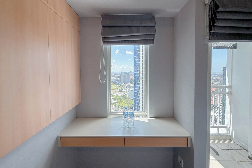 Pleasant and Restful Studio at Orchard Supermall Mansion Apartment