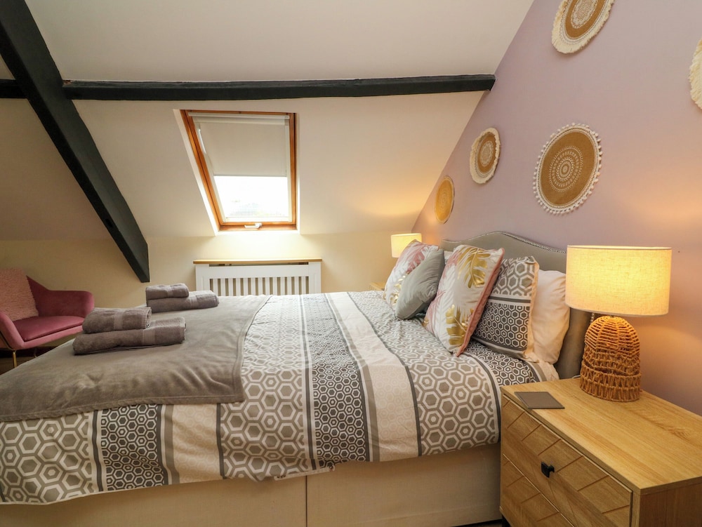 Horseshoe Cottage