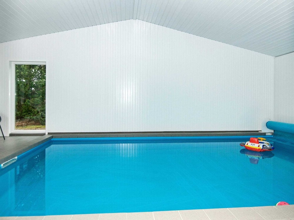 8 Person Holiday Home in Romo view 2